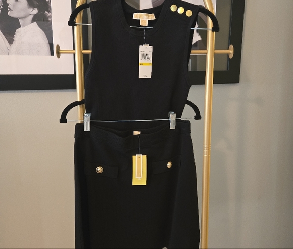 Michael Kors Black Tank Top with Gold Accents And Matching Midi Skirt Withb gold - Picture 4 of 6